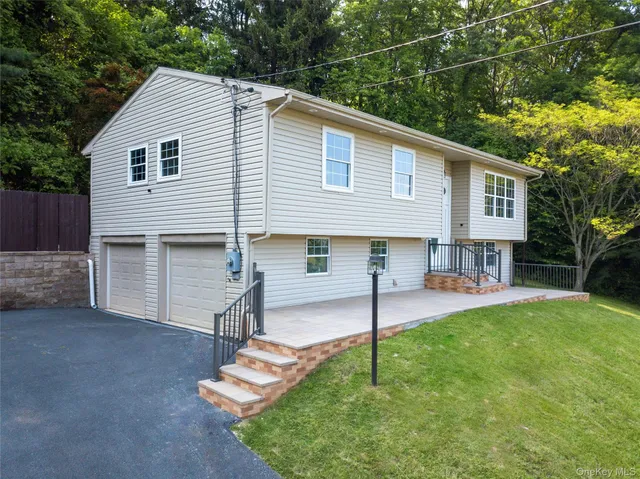 $500,000 | 144 Reservoir Road, Marlboro, NY 12542