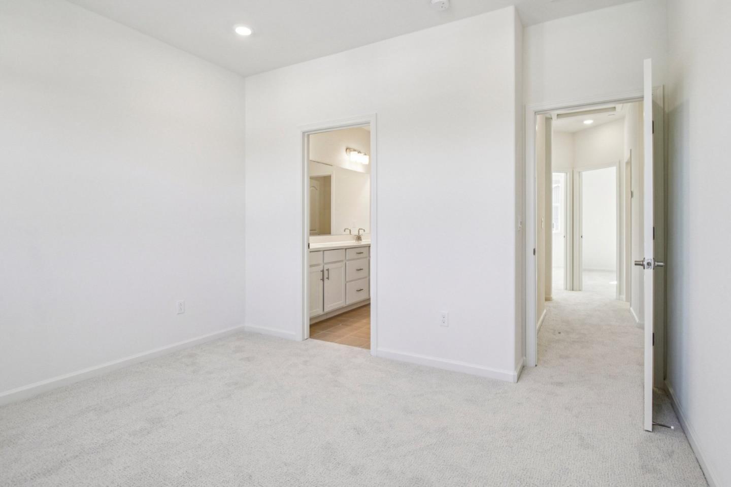 3769 Castro Valley Boulevard Castro Valley, CA 94546 - Photo 24 of 33