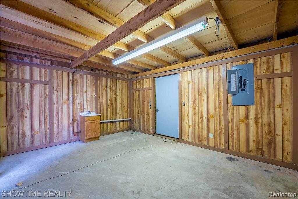 5135 North Gale Road Davison, MI 48423 - Photo 17 of 55