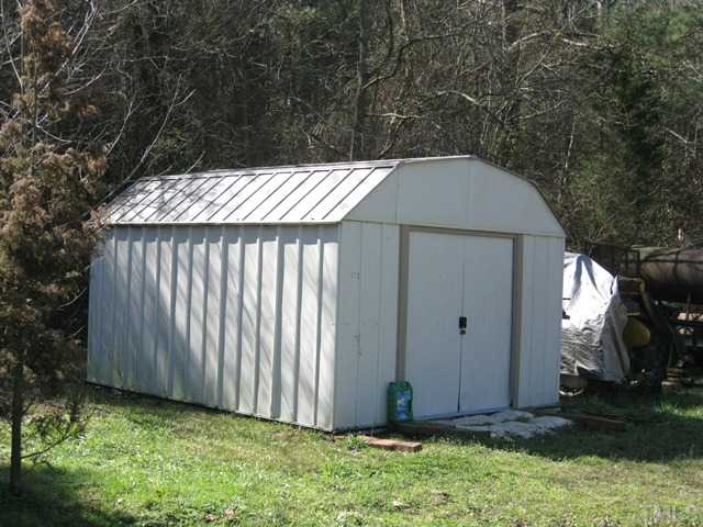 4416 Jeffries Road Durham, NC 27704 - Photo 14 of 25 Gallery Image 14