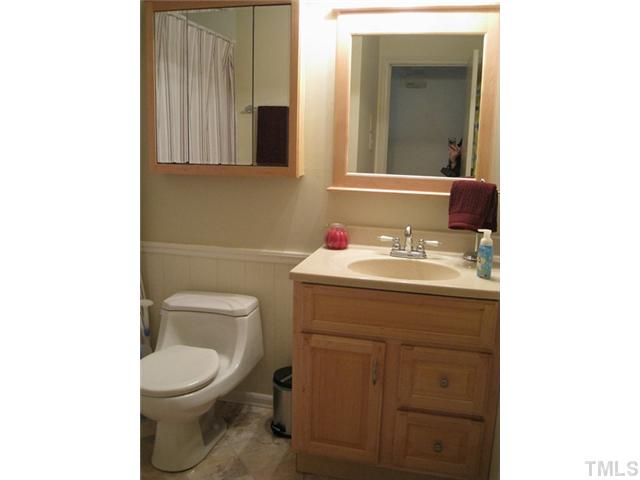 4416 Jeffries Road Durham, NC 27704 - Photo 10 of 25 Gallery Image 10