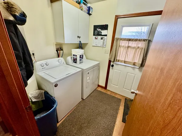 $1,600 | 50W353 Old State Road, Maple Park, IL 60151