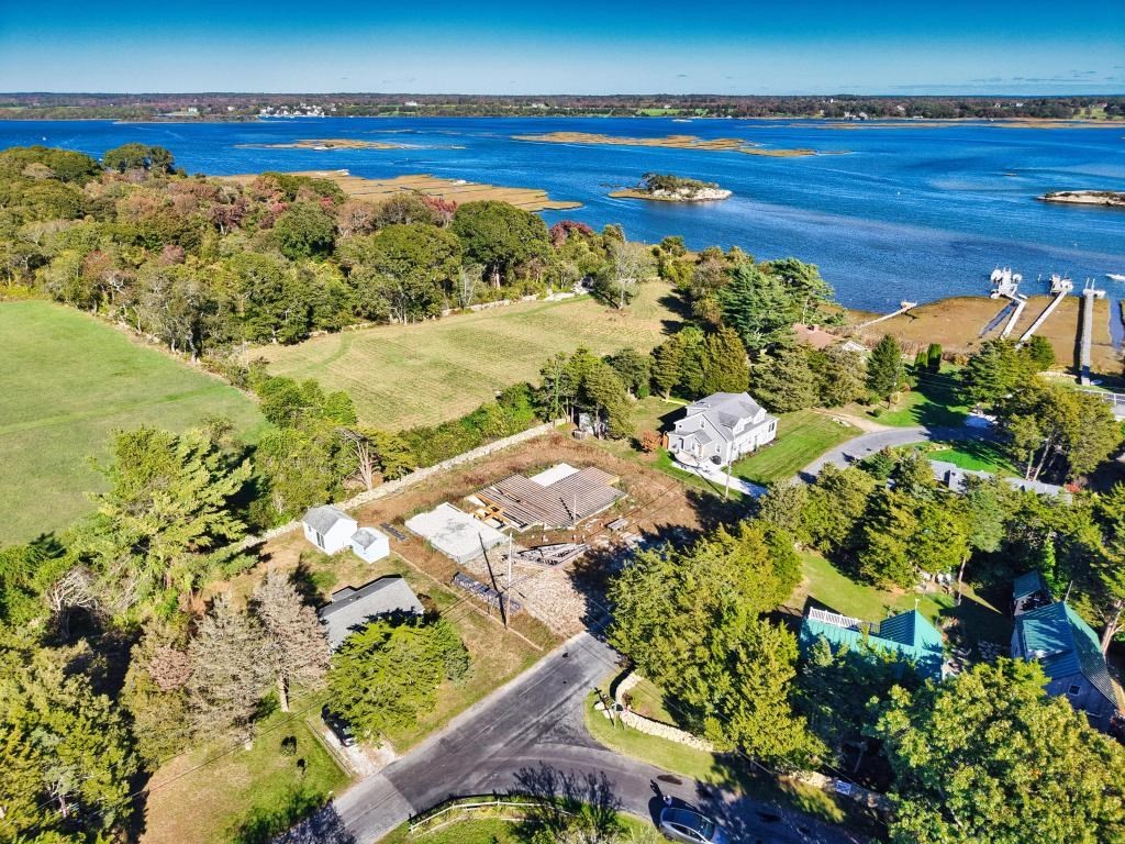 96 Masquesatch Road Westport, MA 02791 - Photo 2 of 28