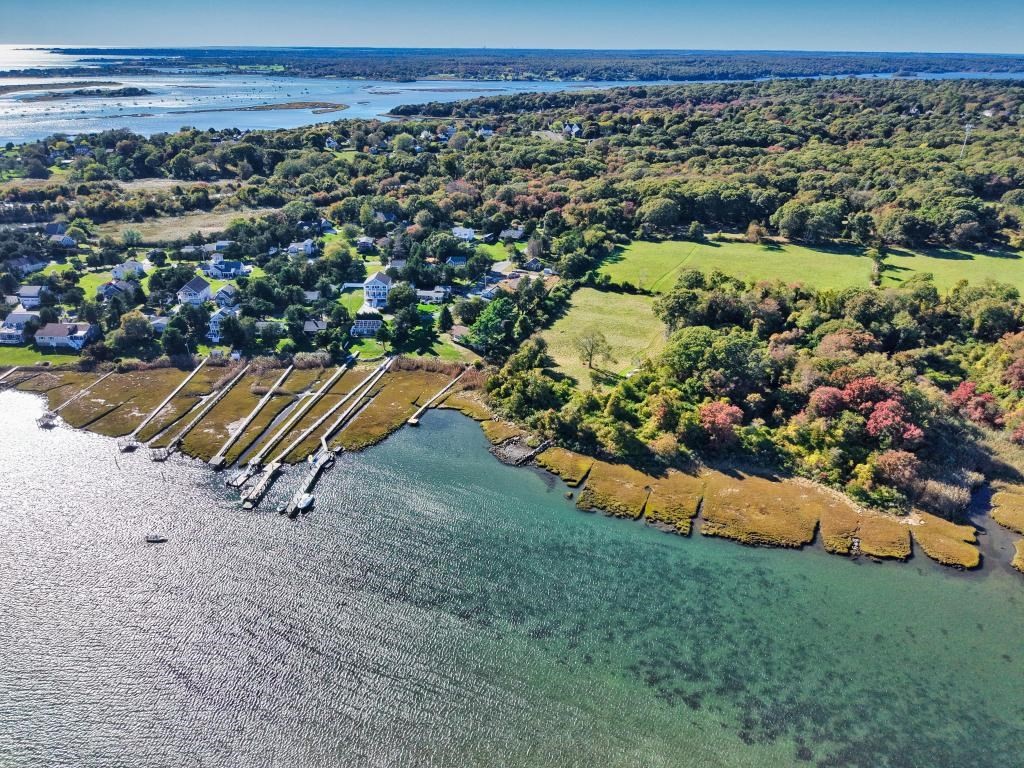 96 Masquesatch Road Westport, MA 02791 - Photo 4 of 28