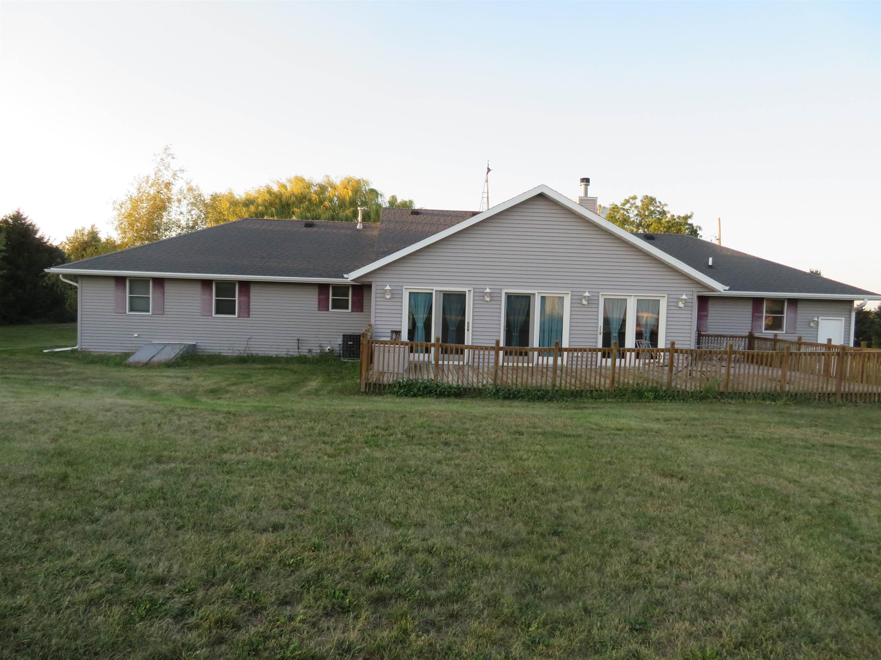 8363 East Edwardsville Road German Valley, IL 61039 - Photo 3 of 53 Gallery Image 3