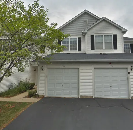 $1,995 | 1225 Brookdale Drive, Carpentersville, IL 60110