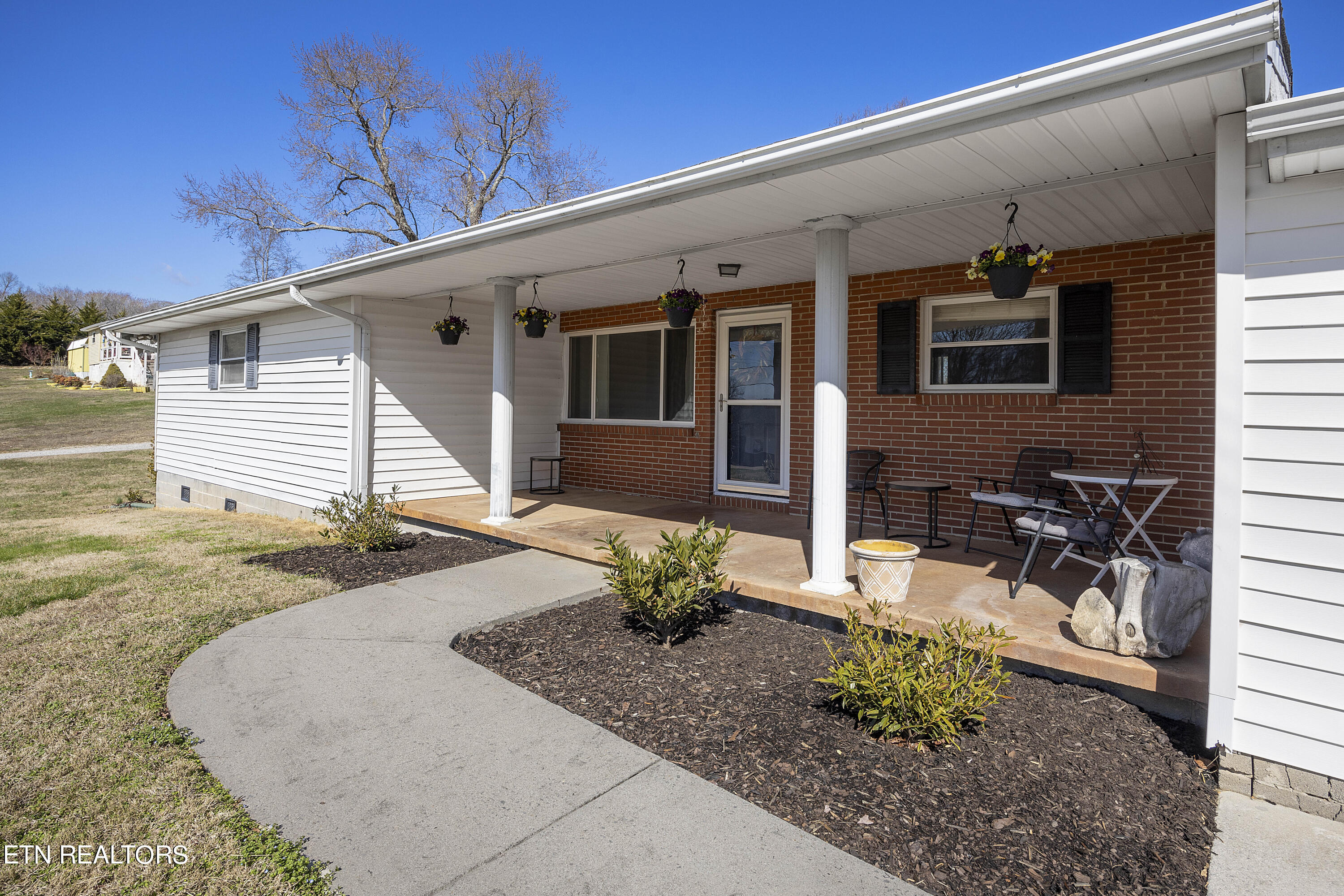 9627 West Emory Road Knoxville, TN 37931 - Photo 2 of 28 Covered Front Porch