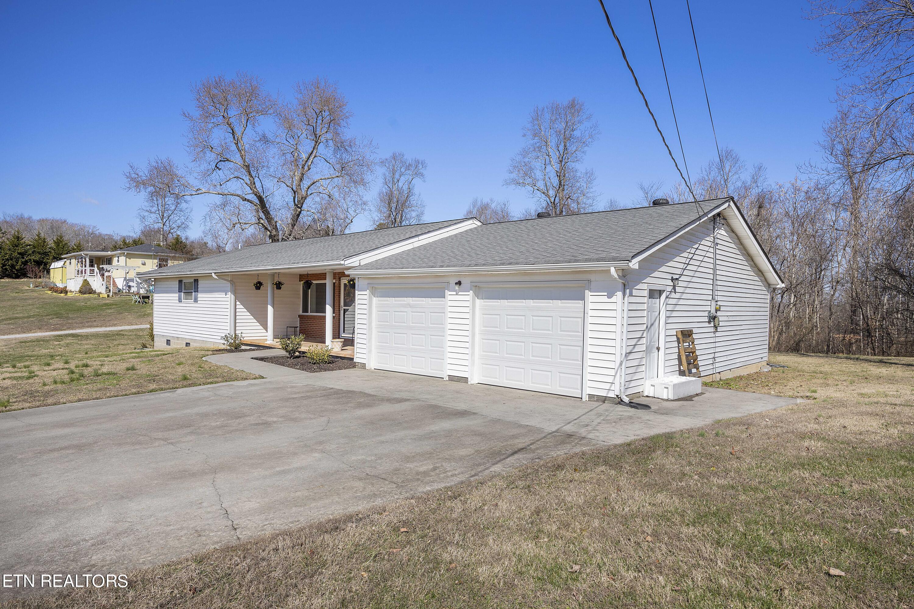 9627 West Emory Road Knoxville, TN 37931 - Photo 3 of 28 2 car garage