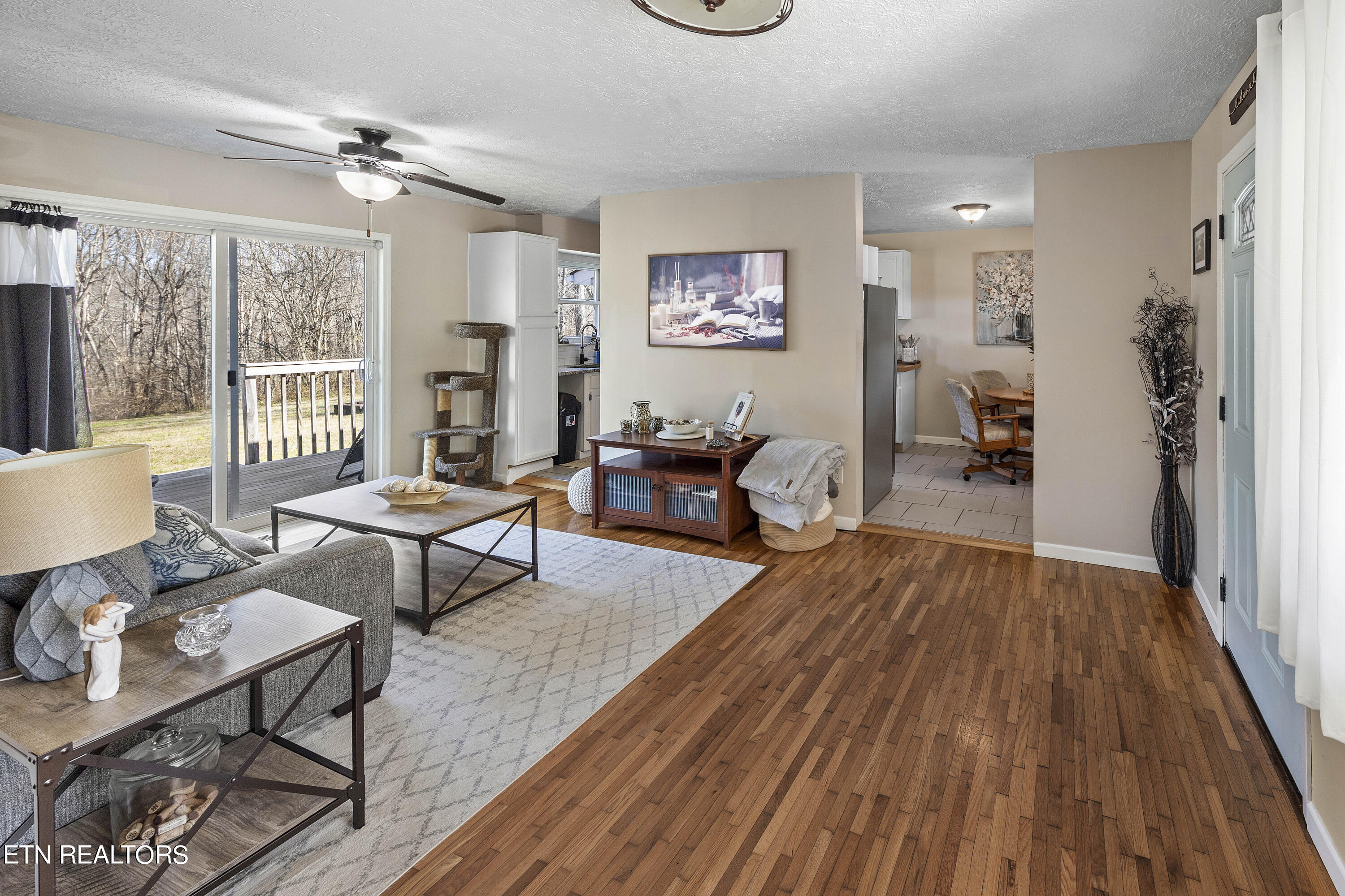 9627 West Emory Road Knoxville, TN 37931 - Photo 6 of 28 Tons of natural light