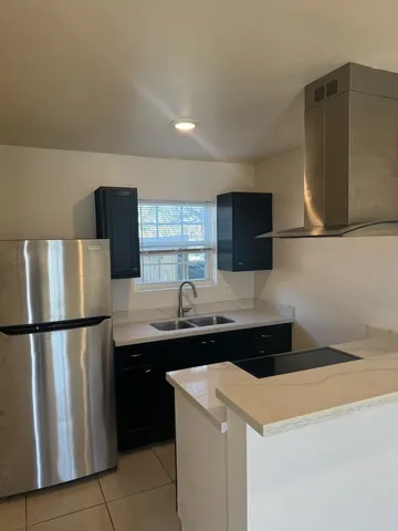 $1,250 | 7302 Stewart Road, Galveston, TX 77551