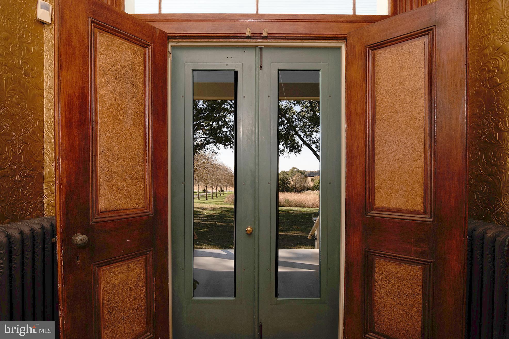 10121 Fairlee Road Chestertown, MD 21620 - Photo 10 of 66 Faux painted woodwork