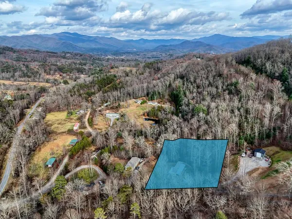 $248,900 | 85 Wounded Knee Lane, Hayesville, NC 28904