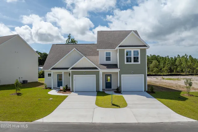 $299,900 | 209 Sandpiper Place, Holly Ridge, NC 28445