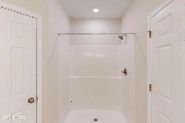 $299,900 | 209 Sandpiper Place, Holly Ridge, NC 28445