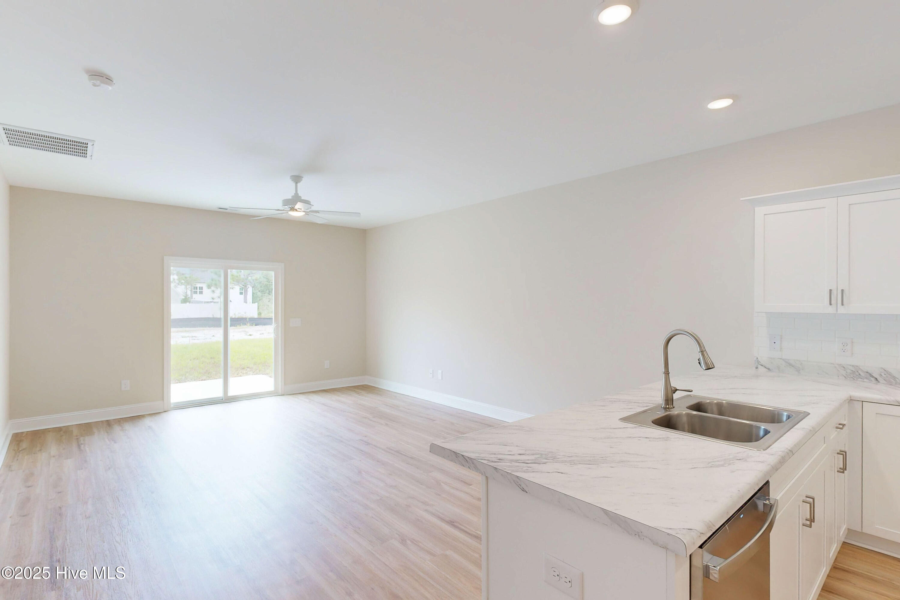 209 Sandpiper Place Holly Ridge, NC 28445 - Photo 2 of 29 209 Sandpiper Place - Interiors - Edited