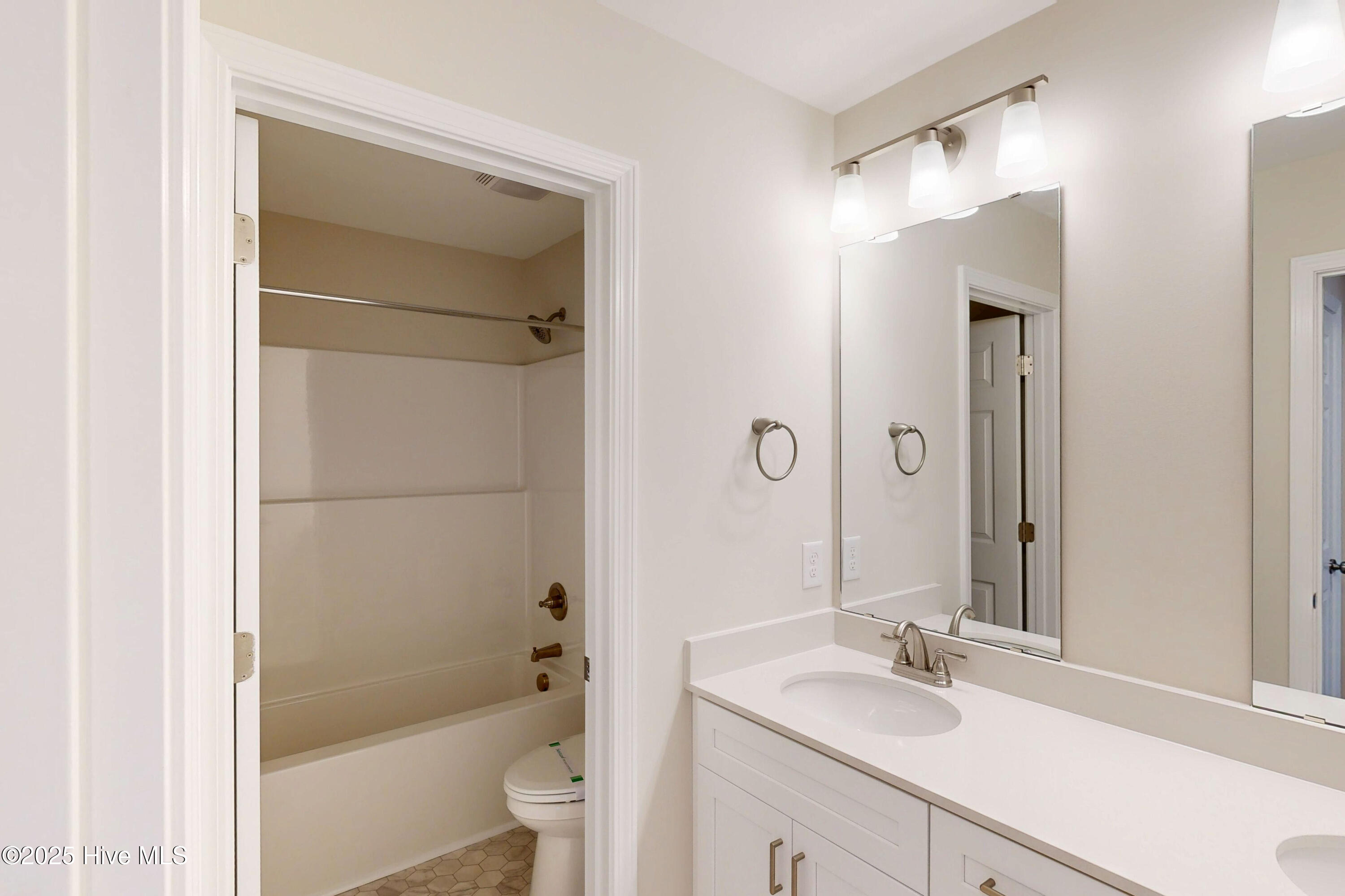 209 Sandpiper Place Holly Ridge, NC 28445 - Photo 21 of 29 209 Sandpiper Place - Interiors - Edited