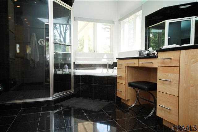 7 Legends Way Clifton Park, NY 12019 - Photo 13 of 25 Photo 13