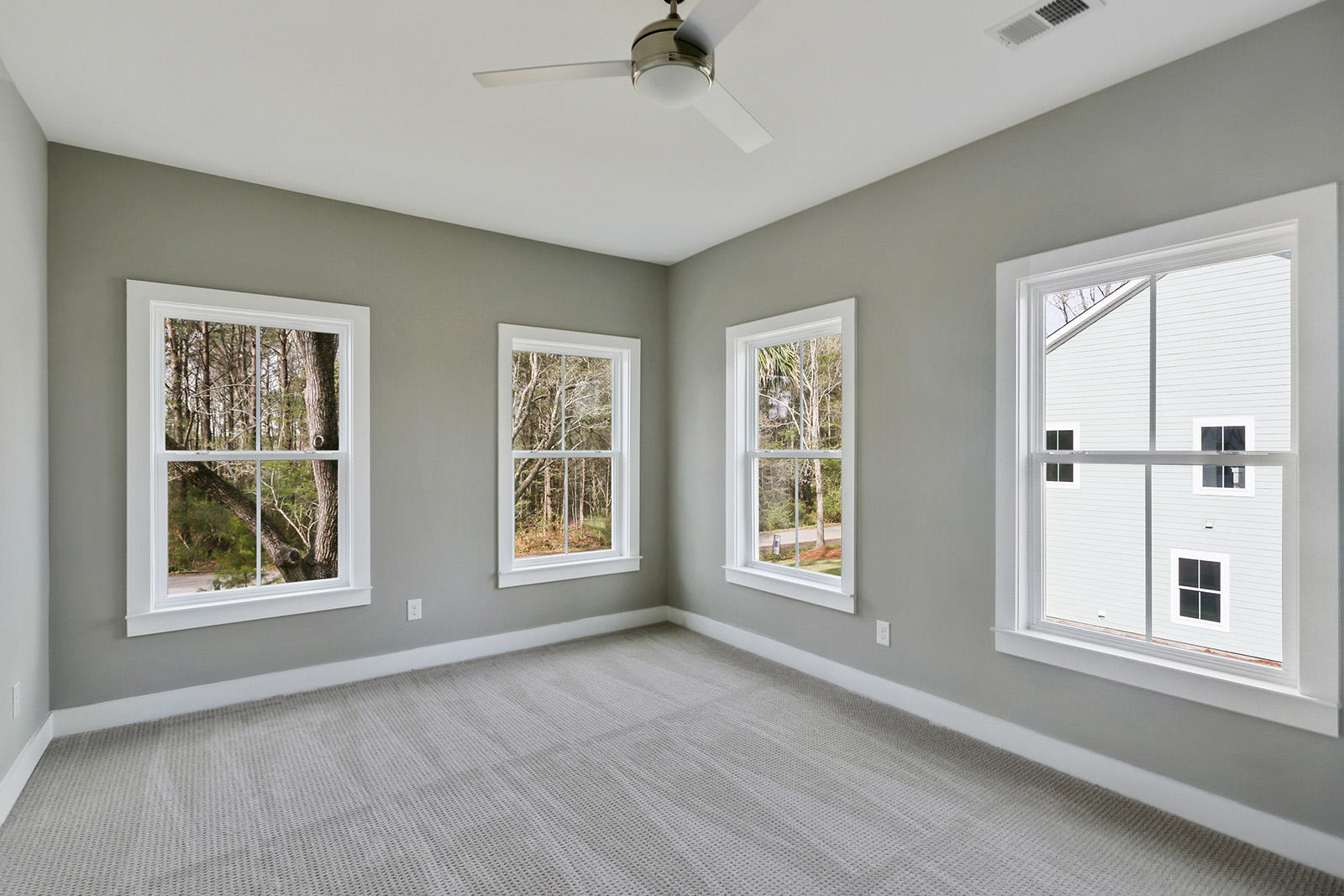 1809 Rifle Range Road Mount Pleasant, SC 29464 - Photo 19 of 46 Front Guest Room