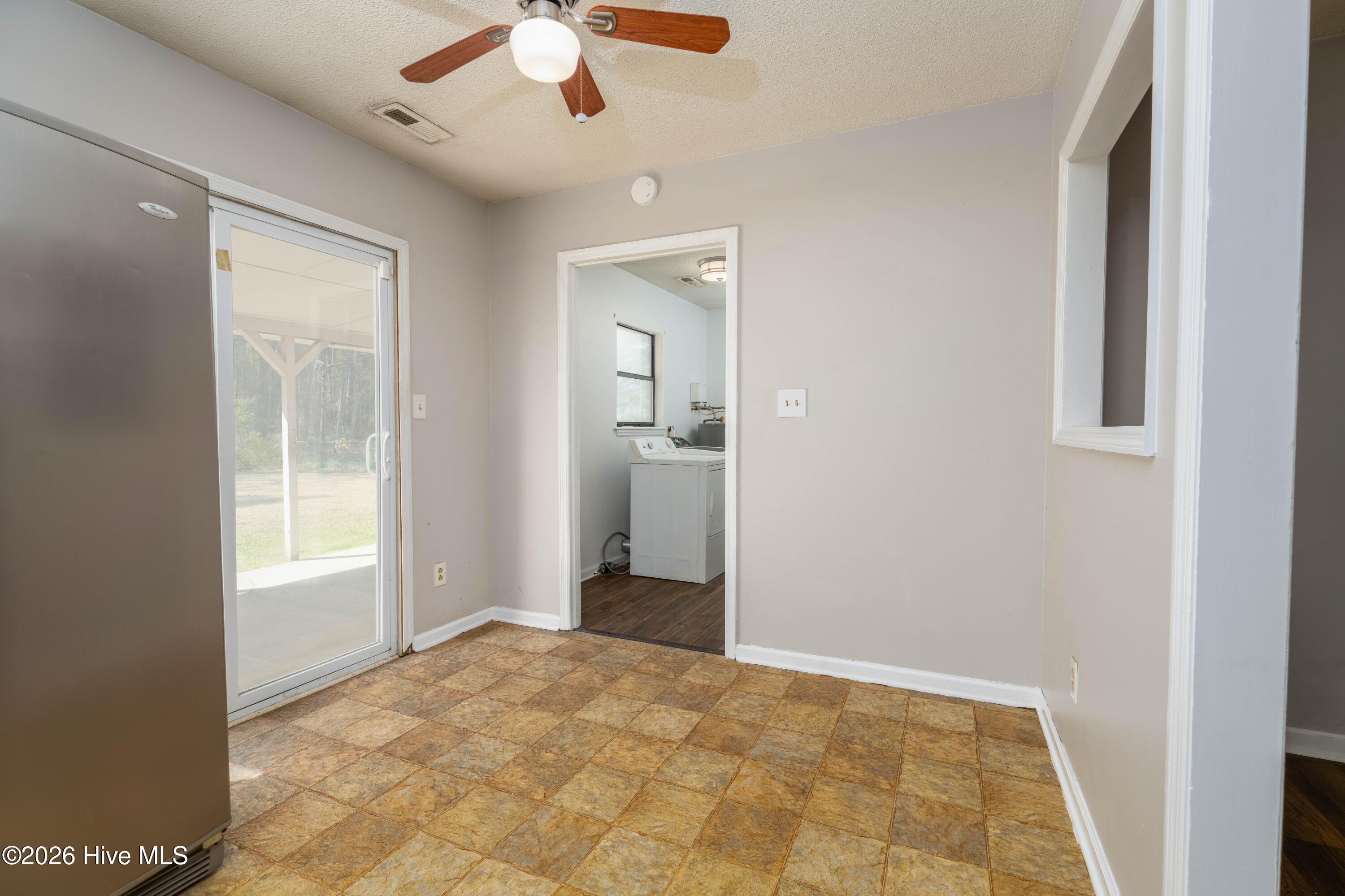 1212 Wolf Swamp Road Jacksonville, NC 28546 - Photo 9 of 28 1212 Wolf Swamp Road-7