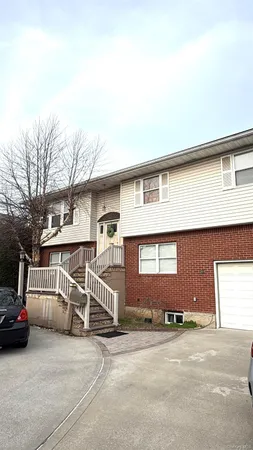 $3,000 | 207 Lenox Avenue, Uniondale, NY 11553