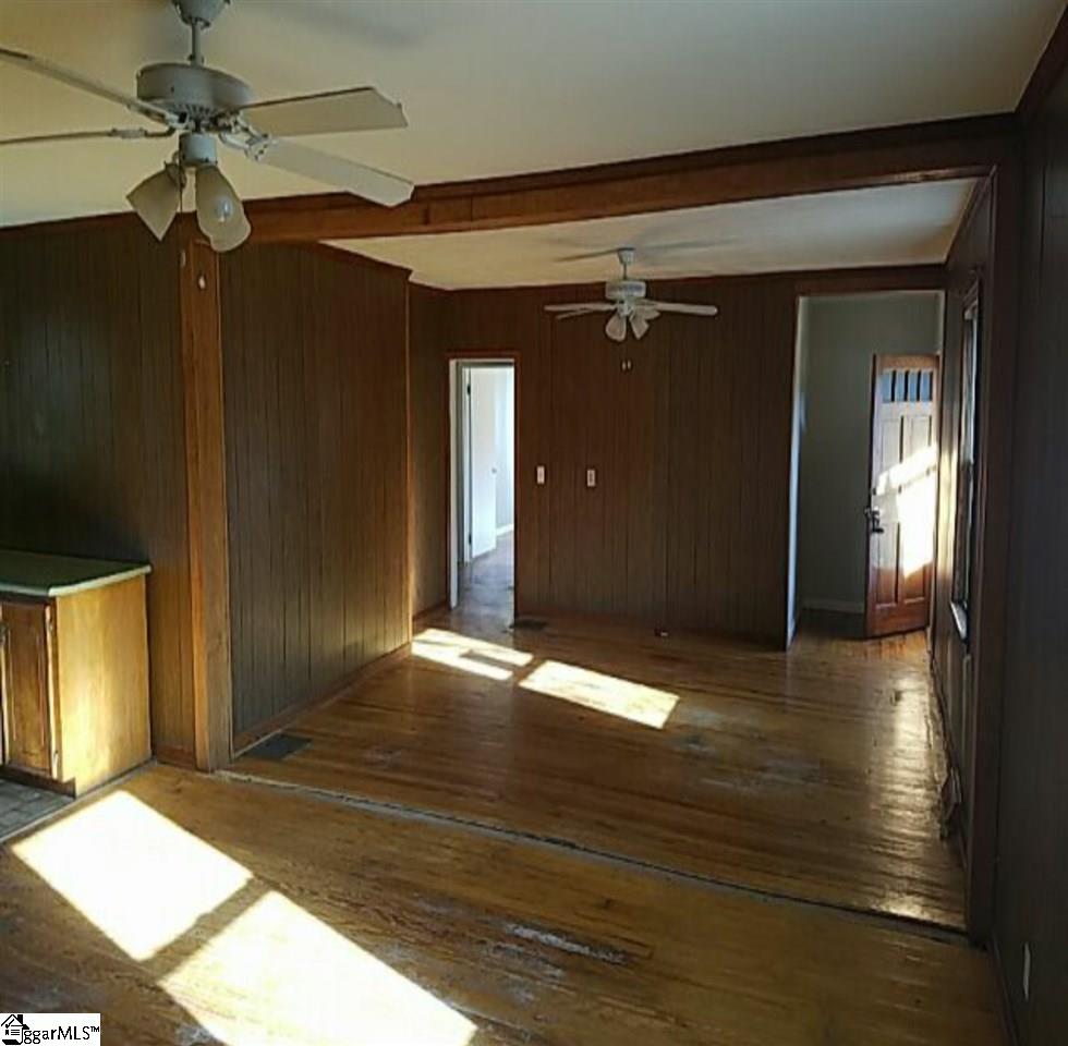 481 Dunklin Bridge Road Fountain Inn, SC 29644 - Photo 3 of 8