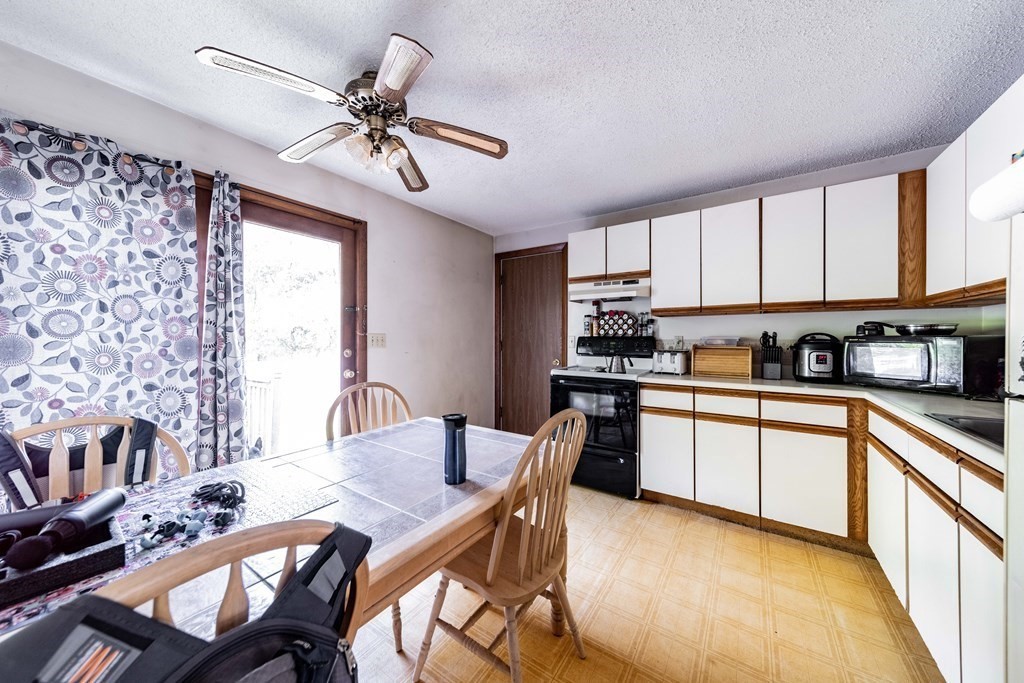 60-62 Kamuda Street Springfield, MA 01151 - Photo 20 of 32 Gallery Image 20