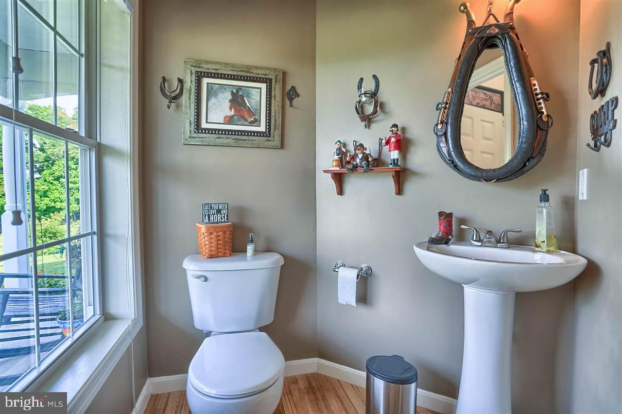 109 Pine Road Abbottstown, PA 17301 - Photo 17 of 36 Gallery Image 17