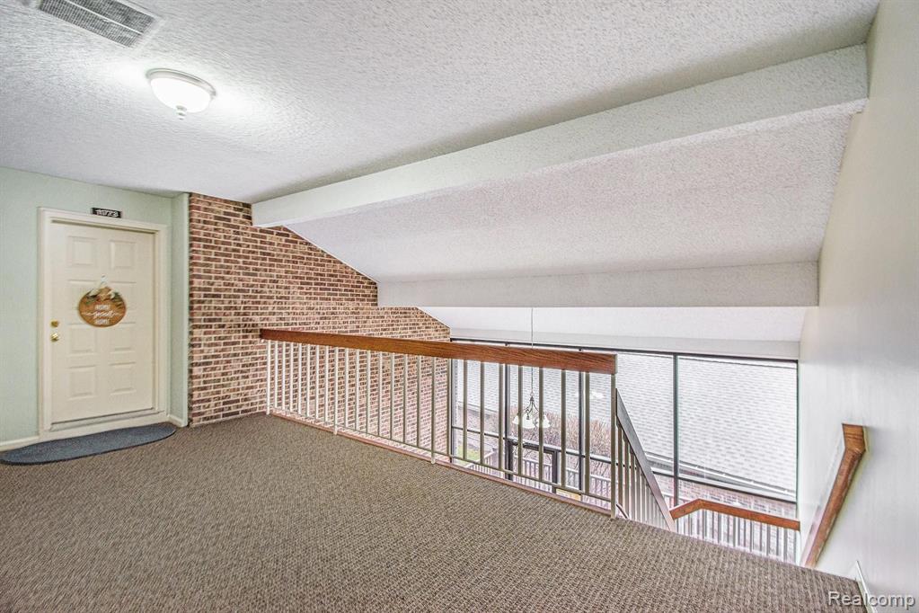 11773 Sycamore Road, Unit 25 Plymouth, MI 48170 - Photo 7 of 34