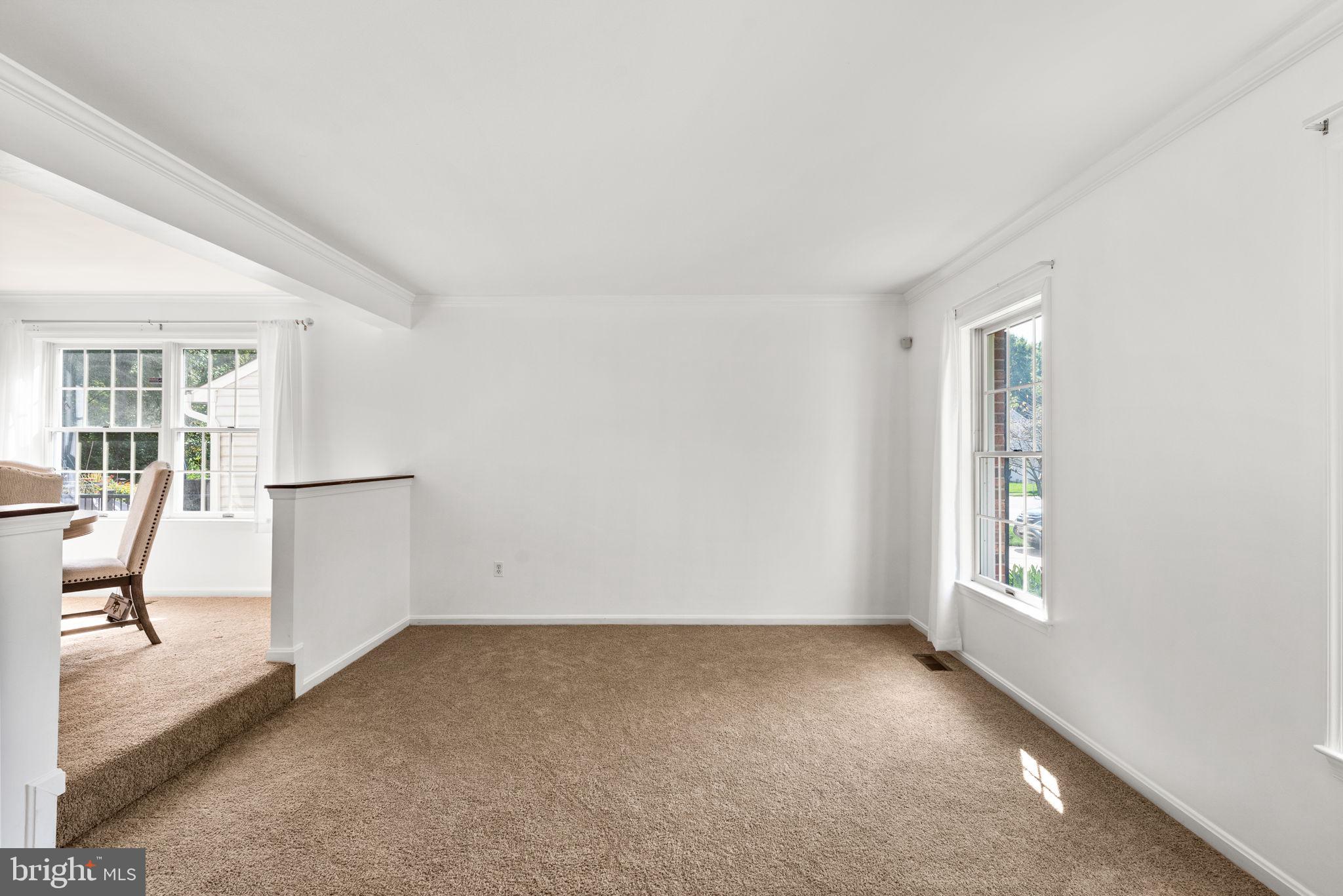 6367 Saddle Drive Columbia, MD 21045 - Photo 3 of 49 Living Room