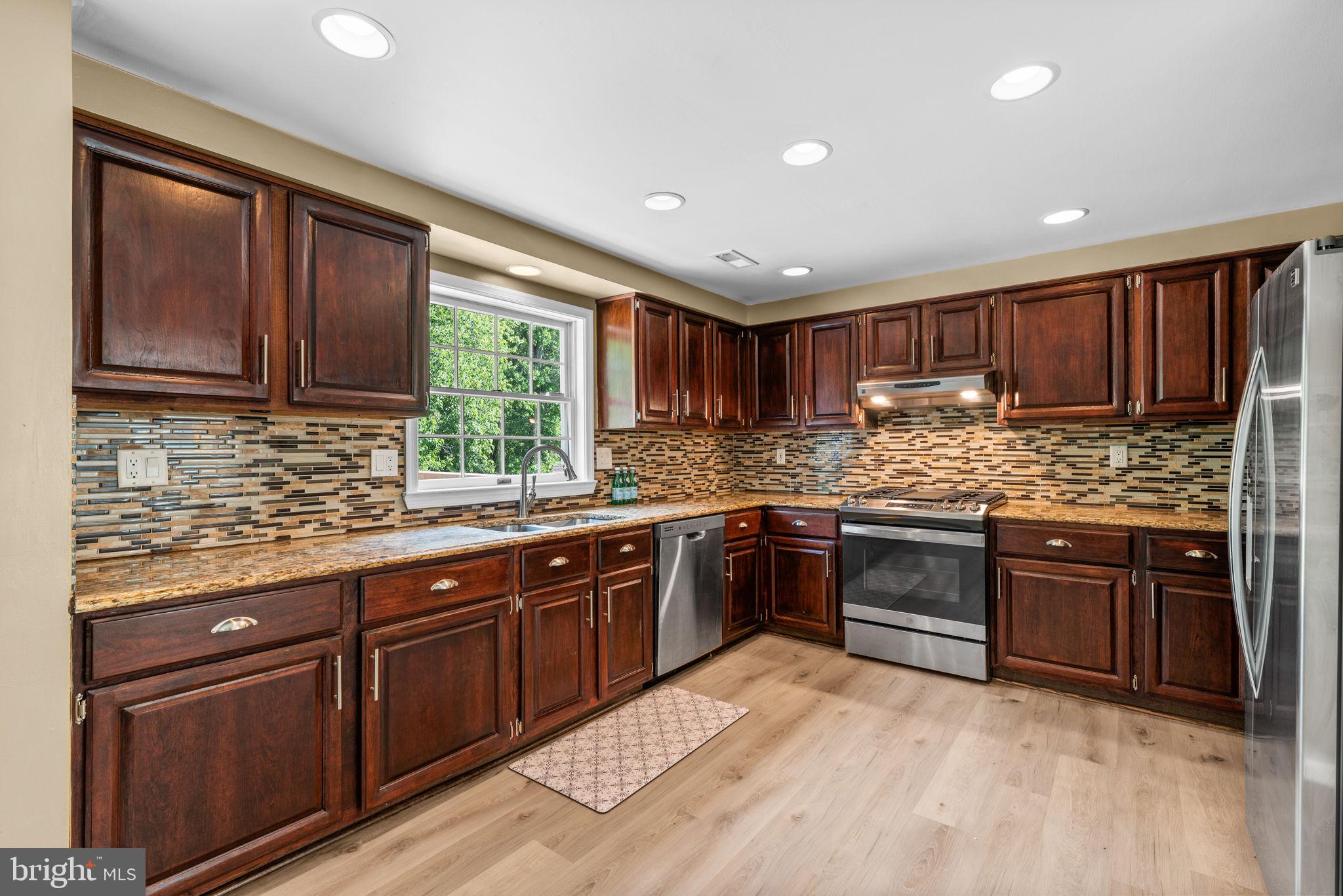 6367 Saddle Drive Columbia, MD 21045 - Photo 8 of 49 Kitchen