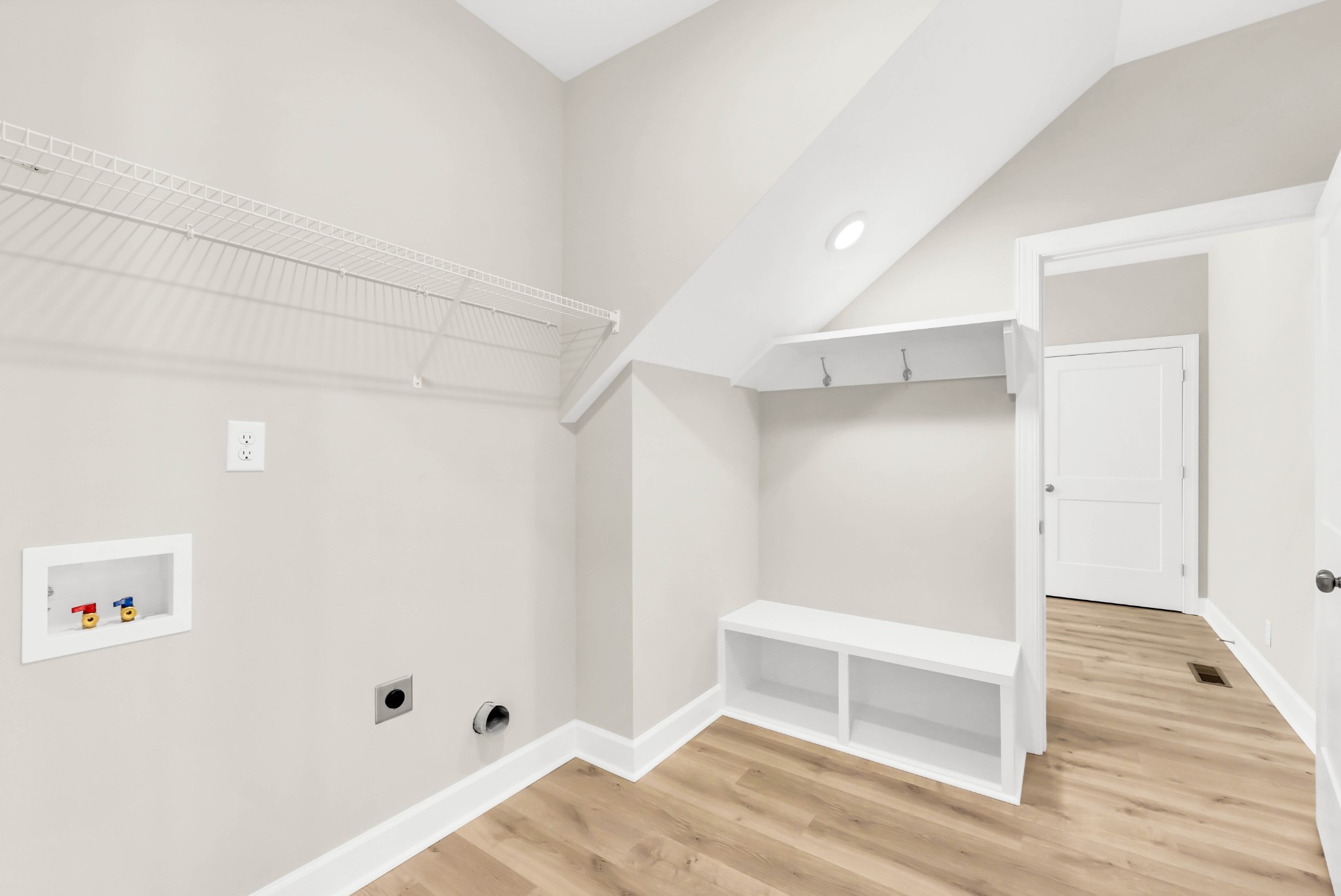 262 Rossview Road Clarksville, TN 37043 - Photo 20 of 43 a view of an empty room