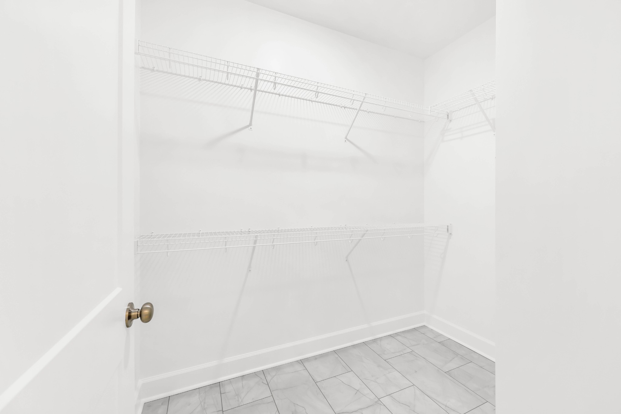 262 Rossview Road Clarksville, TN 37043 - Photo 22 of 43 a view of a small room