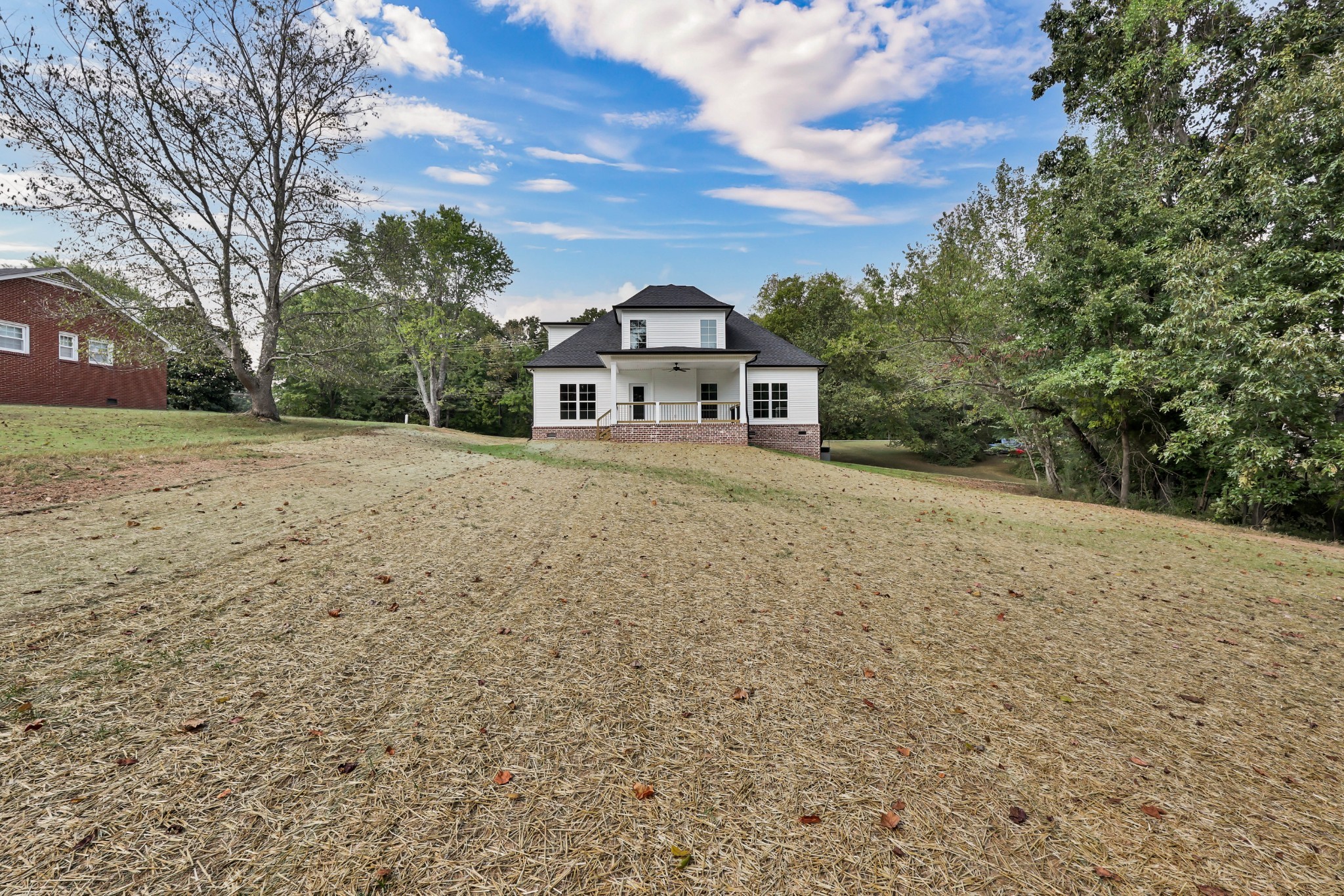 262 Rossview Road Clarksville, TN 37043 - Photo 32 of 43 a front view of a house with a yard