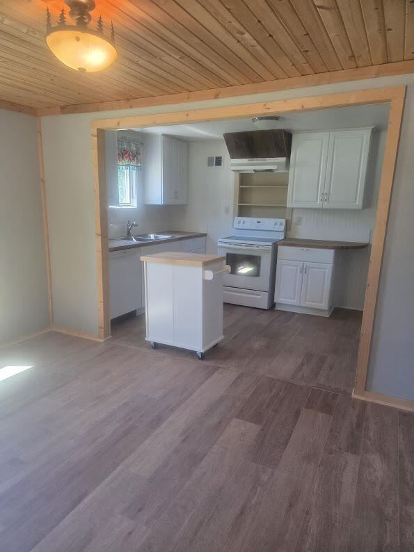 2328 Dam Road West Branch, MI 48661 - Photo 7 of 41 20260531_124855
