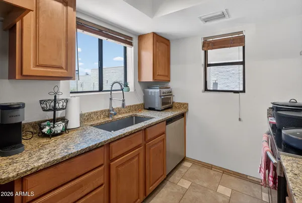$275,000 | 850 South River Drive, Unit 2020, Tempe, AZ 85281