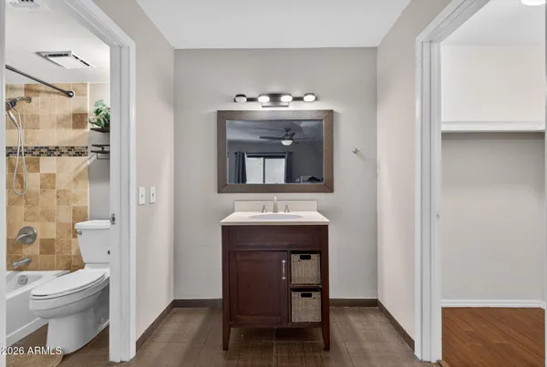 $275,000 | 850 South River Drive, Unit 2020, Tempe, AZ 85281