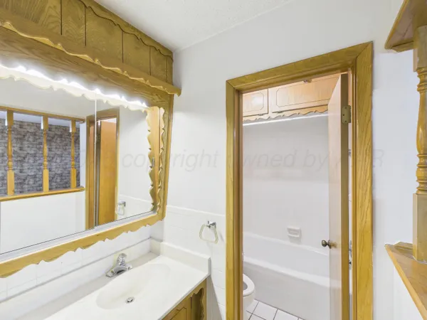 $338,900 | 717 Phillips Drive, Dumas, TX 79029