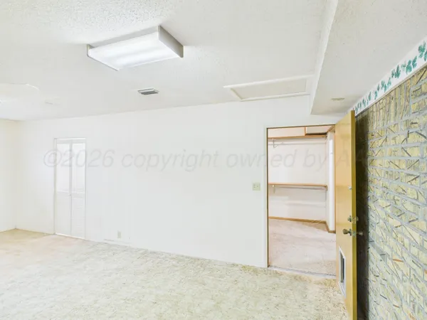 $338,900 | 717 Phillips Drive, Dumas, TX 79029