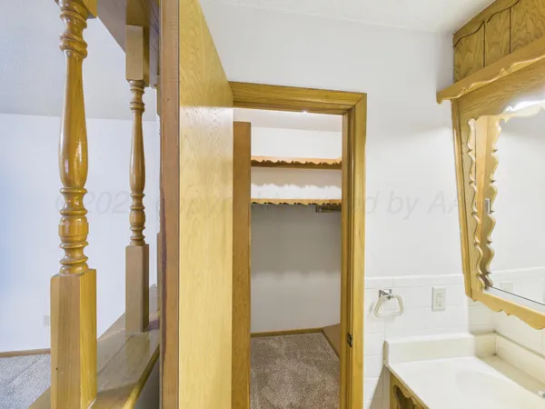 $338,900 | 717 Phillips Drive, Dumas, TX 79029