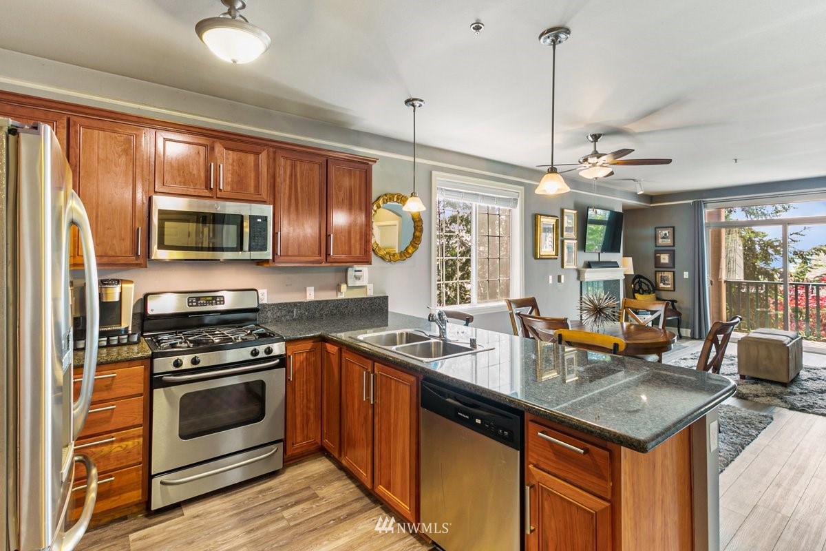 4911 Morris Avenue South, Unit QQ201 Renton, WA 98055 - Photo 5 of 25 Gallery Image 5