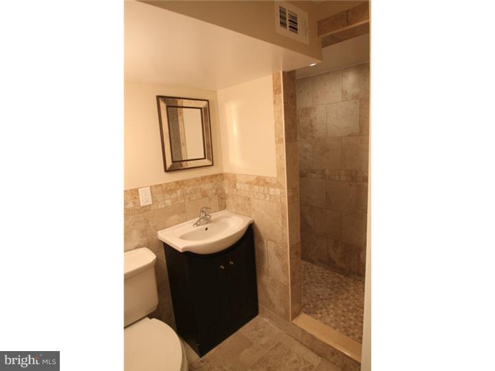 3755 West Country Club Road Philadelphia, PA 19131 - Photo 17 of 23 Gallery Image 17