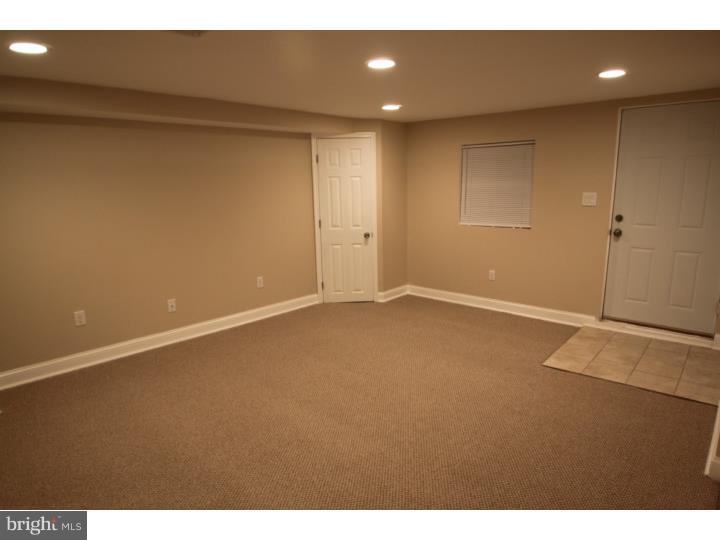 3755 West Country Club Road Philadelphia, PA 19131 - Photo 18 of 23 Gallery Image 18