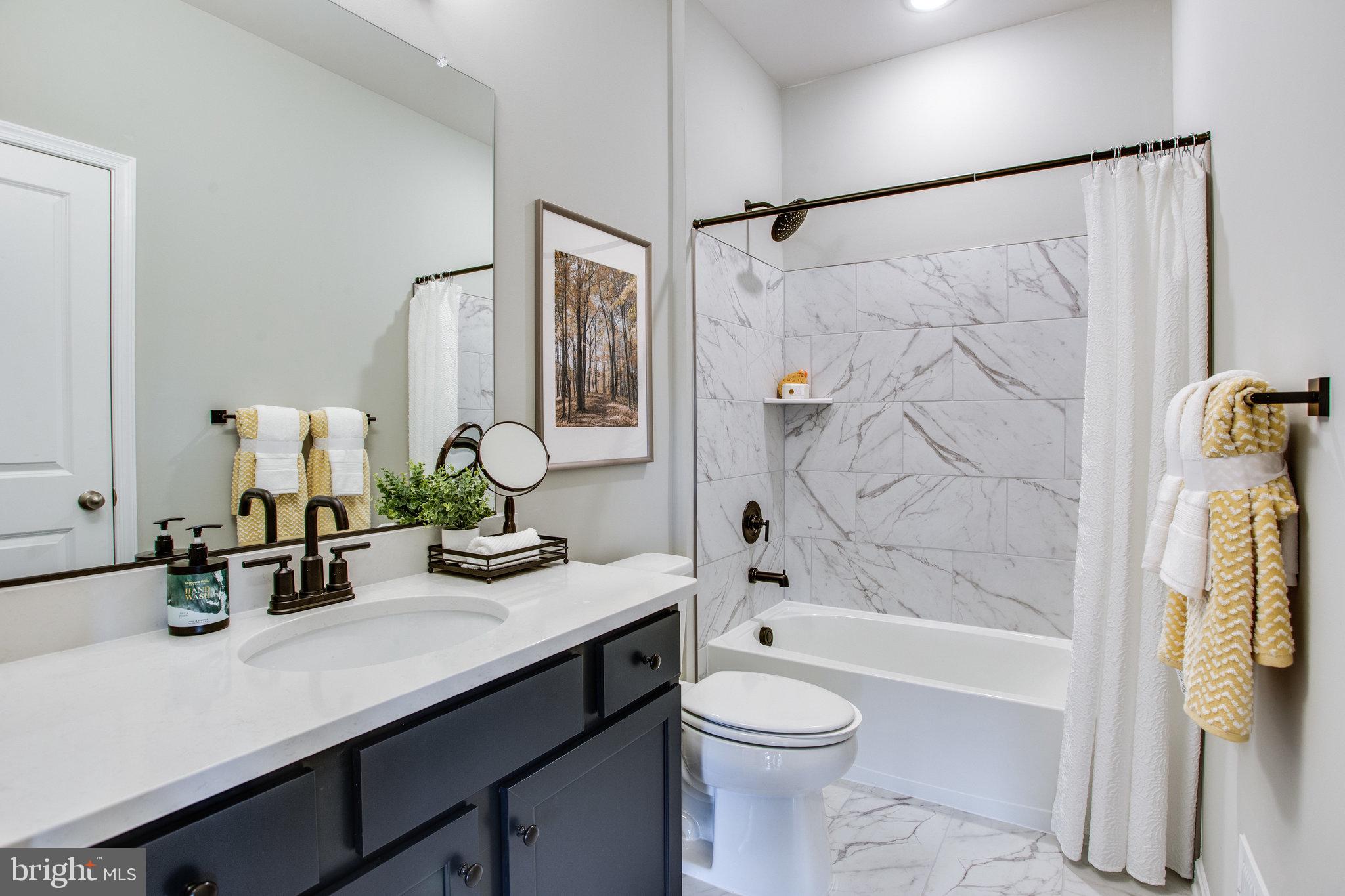 2526 Rucker Lane Frederick, MD 21701 - Photo 25 of 38 Full Hall Bath