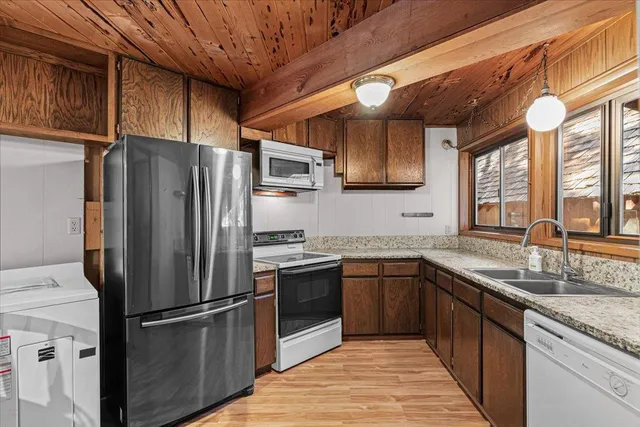 $549,950 | 33946 Leland Meadow Road, Pinecrest, CA 95364