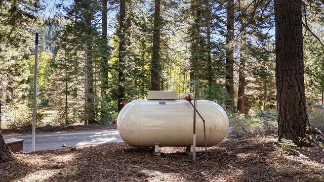 $549,950 | 33946 Leland Meadow Road, Pinecrest, CA 95364