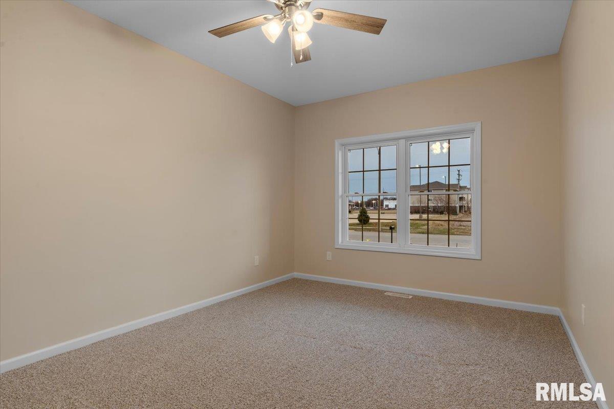 4033 Westgate Drive Springfield, IL 62711 - Photo 23 of 32 Gallery Image 23