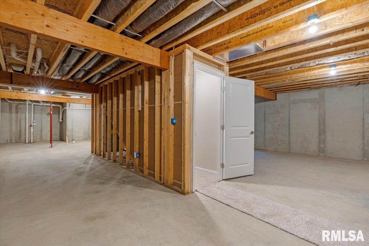 4033 Westgate Drive Springfield, IL 62711 - Photo 29 of 32 Gallery Image 29