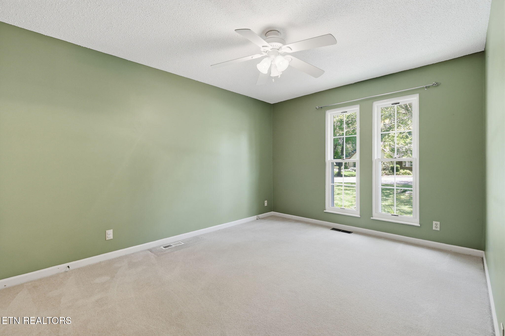 211 Connors Circle Oak Ridge, TN 37830 - Photo 38 of 56 39-web-or-mls-3F1A8716
