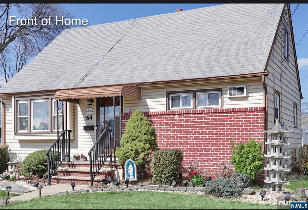 64 Chestnut Street Belleville, NJ 07109 - Photo 1 of 17