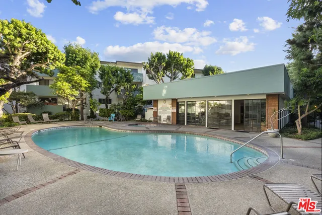 $639,000 | 5000 South Centinela Avenue, Unit 128, Los Angeles, CA 90066